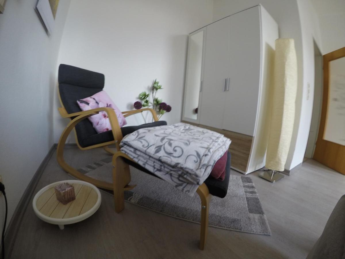 Vivid - Studioapartment Mit Balkon - Netflix - Wlan Wilhelmshaven Buitenkant foto